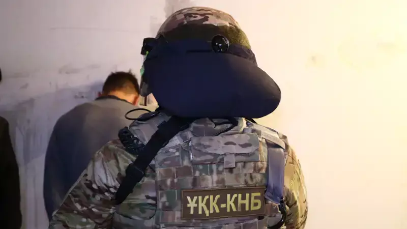 КНБ раскрыл детали задержания сотрудников миграционной службы в Таразе