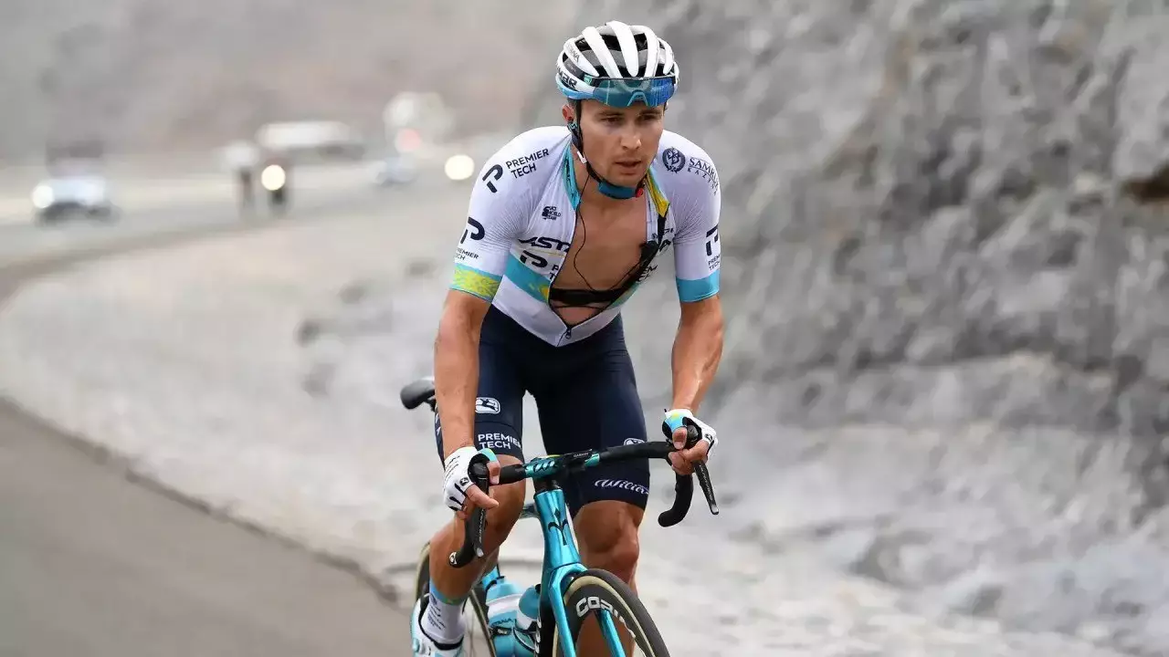 Казахстанец выиграл королевский этап «Джиро д’Абруццо»