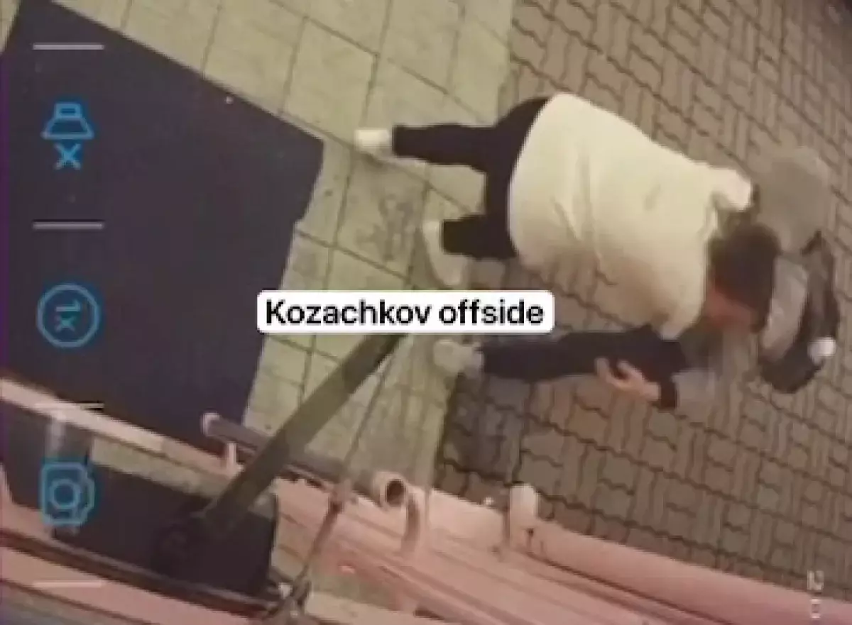 Алматинец напал на женщину средь бела дня – видео