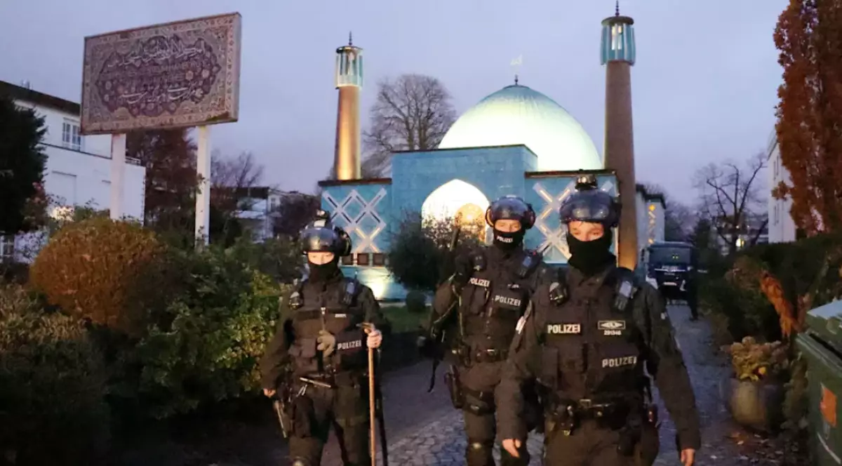 В Германии задержаны три подростка по подозрению в подготовке теракта