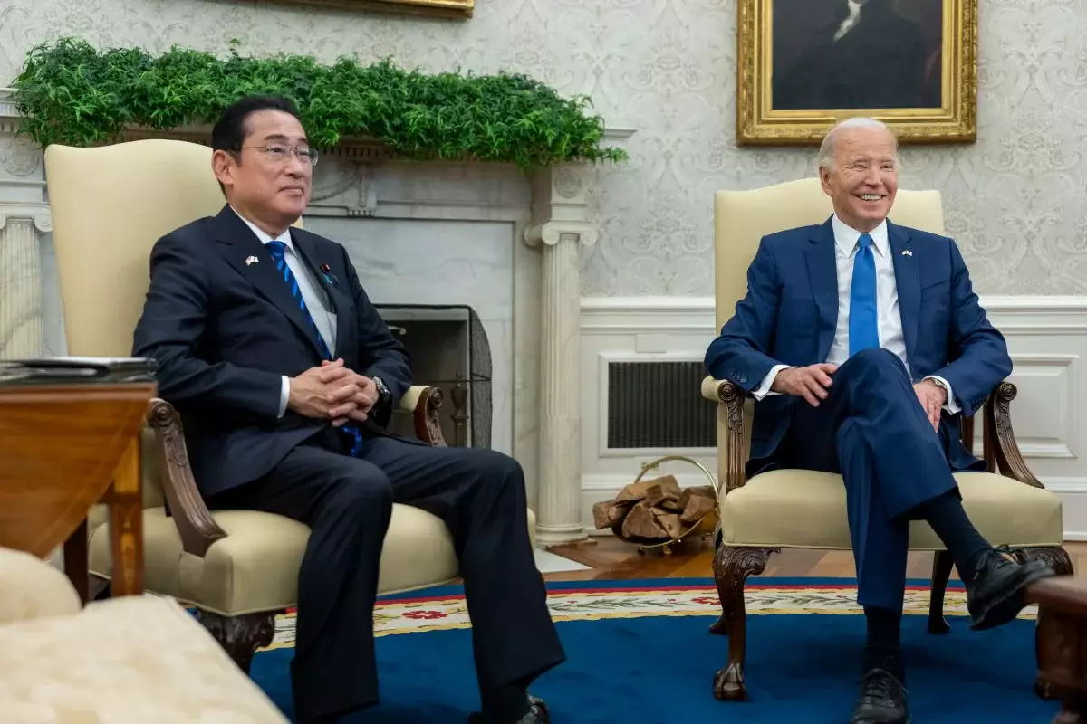 Байден и Кисида обмениваются любезностями в Вашингтоне, но Япония спрашивает: «А что, если Трамп?»