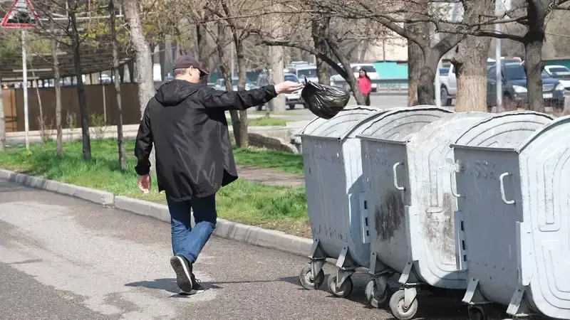 Акция "Обменяй мусор на кофе/снэк" стартует в Алматы с 15 апреля
