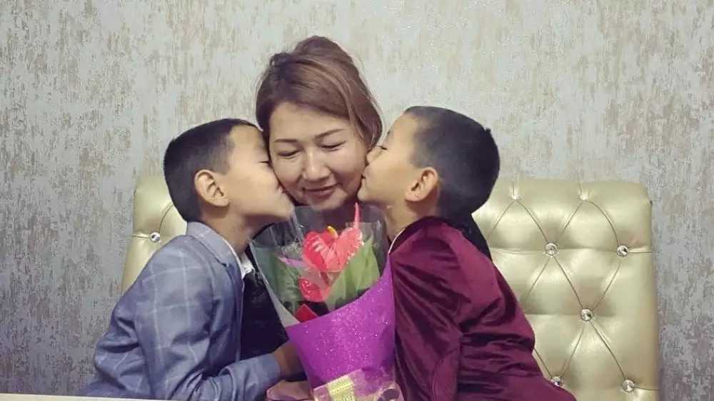 "Папа просто хотел сына": казахстанка рассказала о семье с 11 детьми