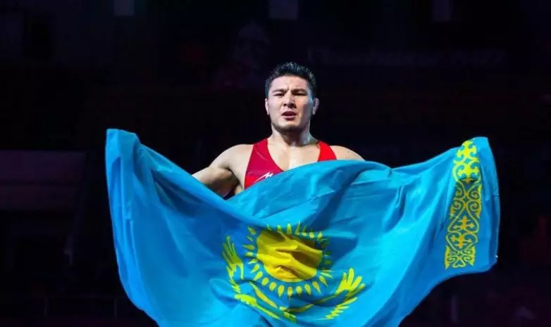 Казахстан выйграл золото на чемпионате Азии по вольной борьбе
