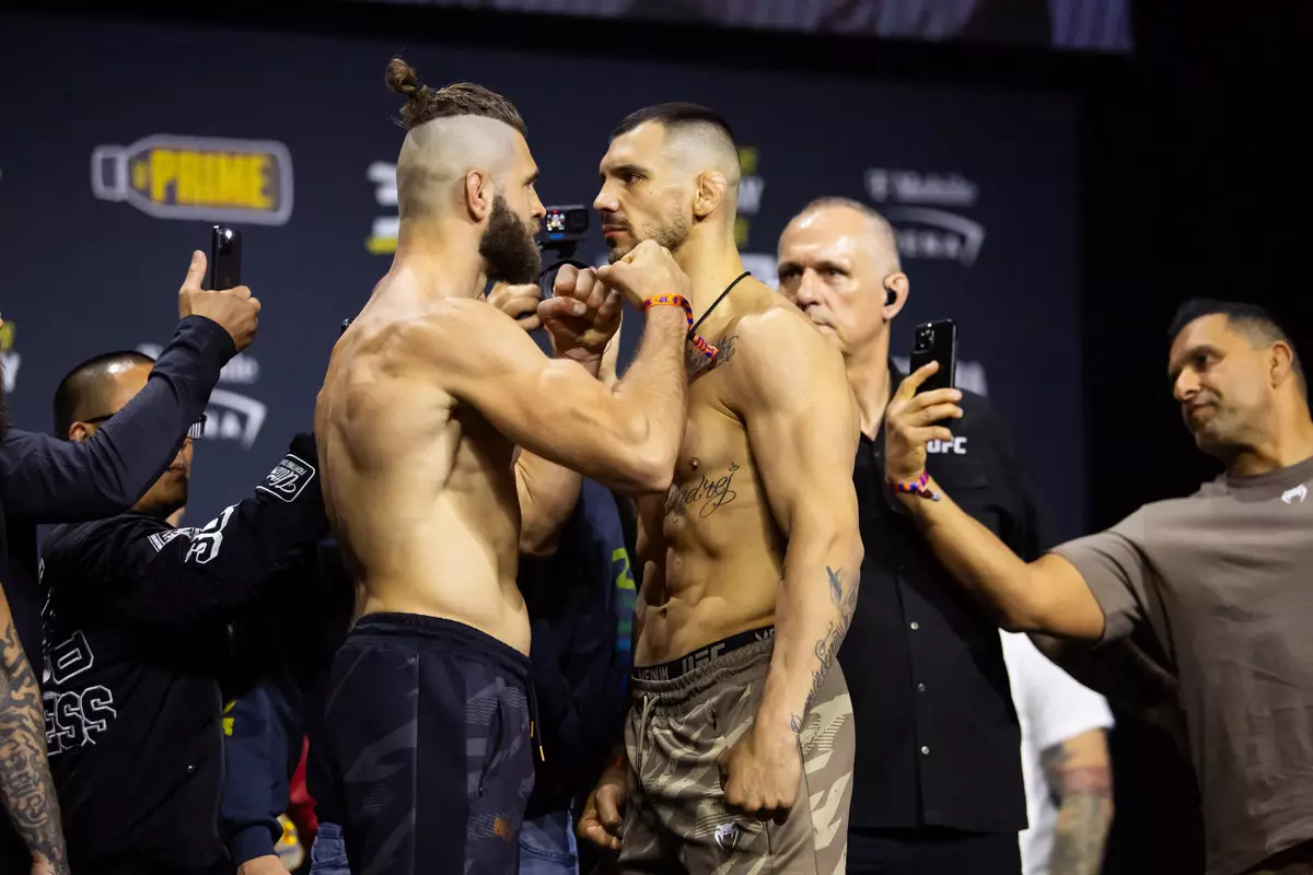 Иржи Прохазка — Александр Ракич: смотреть бой UFC 300 в прямом эфире