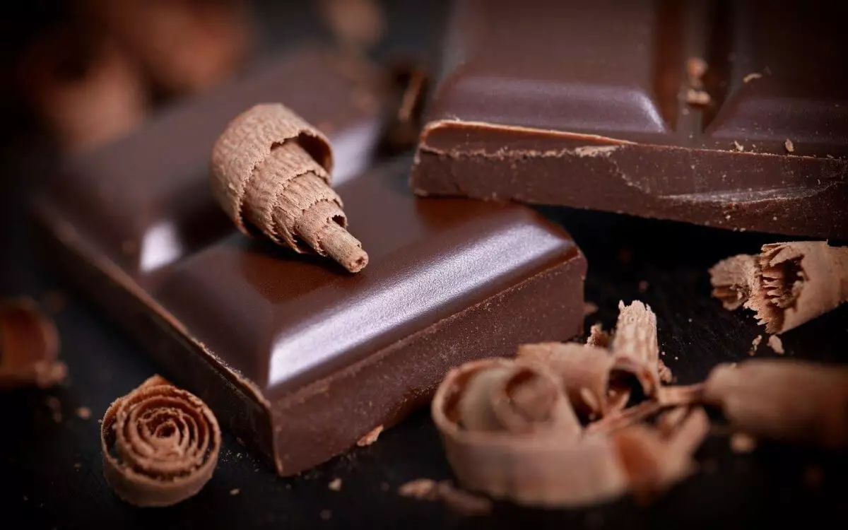 Шоколад на 67 млн тенге украли у жителя Алматы