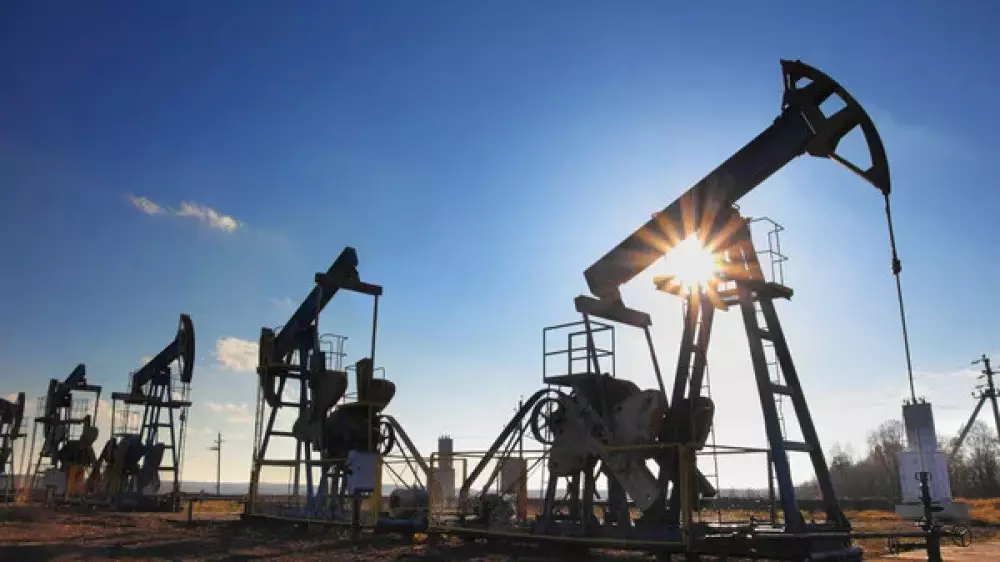 Казахстан превысил обязательства ОПЕК+ по добыче нефти