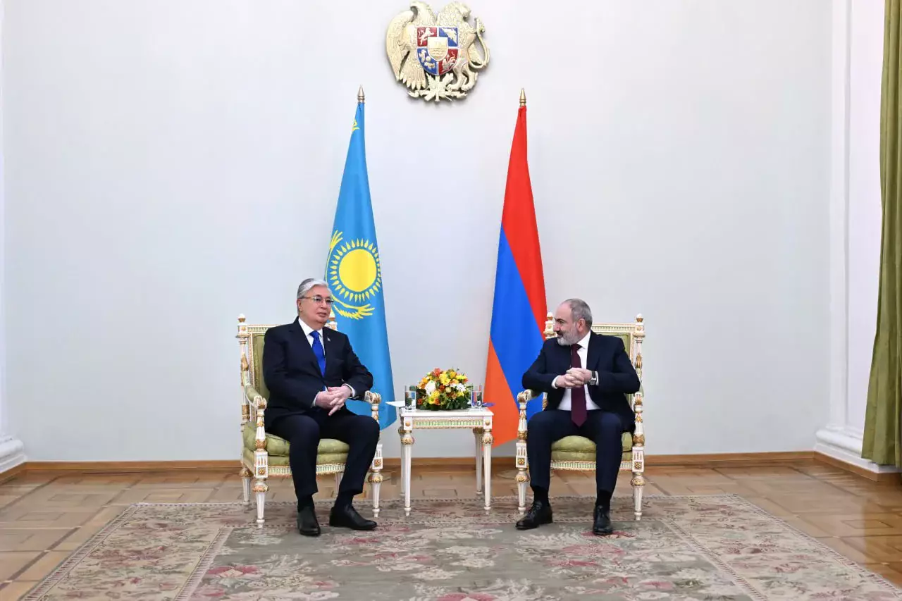 Стабильность и безопасность: о чем говорили главы Казахстана и Армении