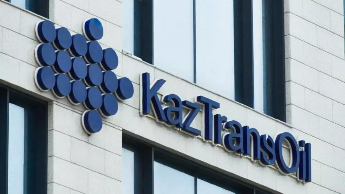 Казахстан транспортировал 75 тыс.тонн российской нефти через Узбекистан