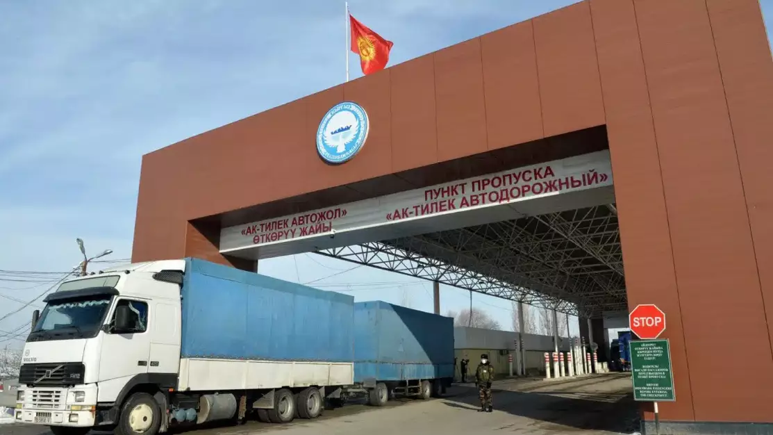Прокуск граждан и авто приостановят на границе Казахстана и Кыргызстана