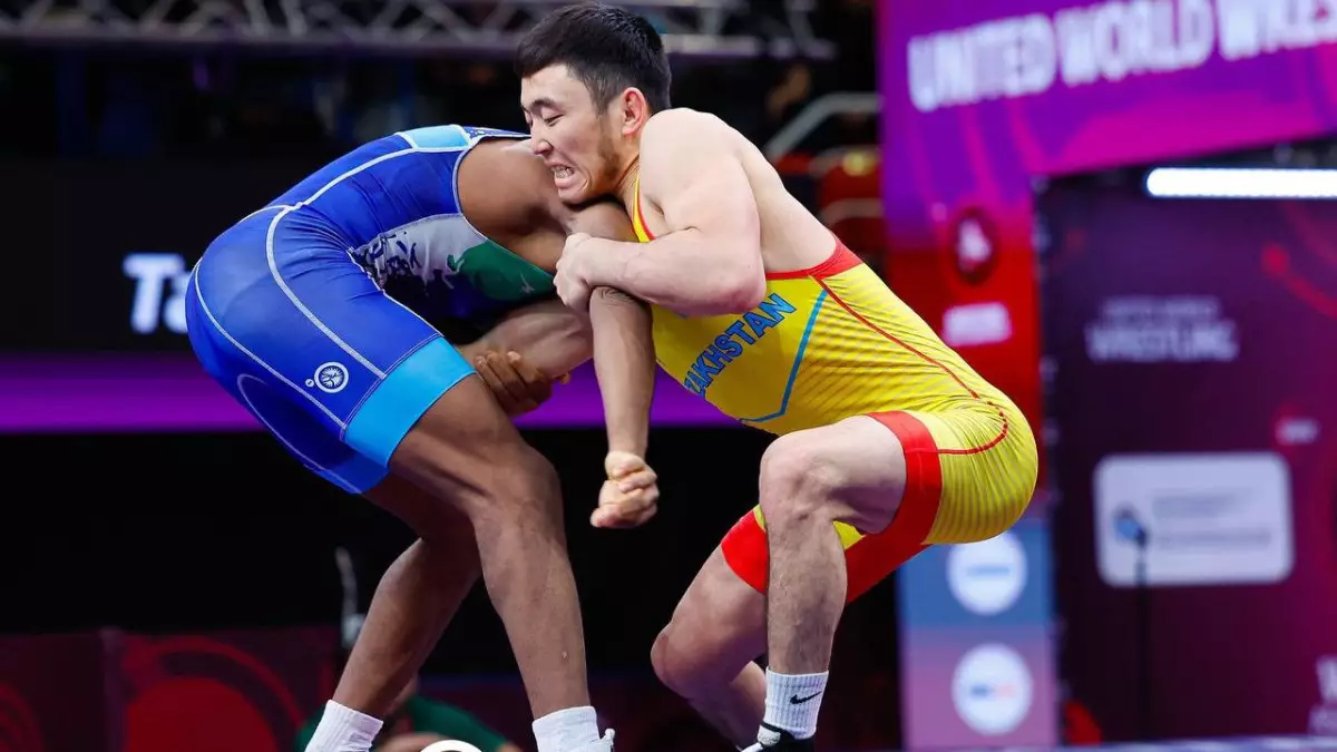 Казахстанец взял "золото" на чемпионате Азии по греко-римской борьбе