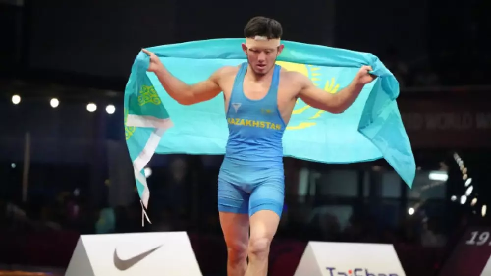 Сенсация и разгром: как Казахстан выиграл очередное золото в борьбе