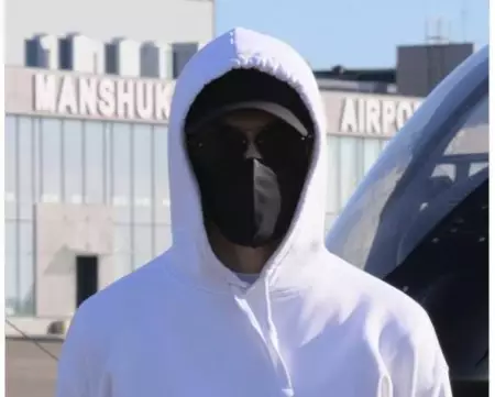 Миллион долларов пострадавшим от паводков казахстанцам выделил Человек в маске