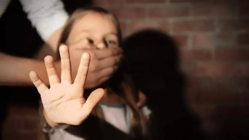 Фонд «НеМолчиKZ»: в Актау идет суд по делу об изнасиловании 13-летней девочки многодетным отцом
