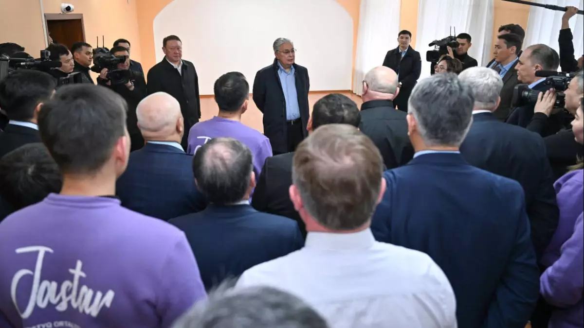 Президент Қостанай облысының кәсіпкерлерімен және еріктілерімен кездесті