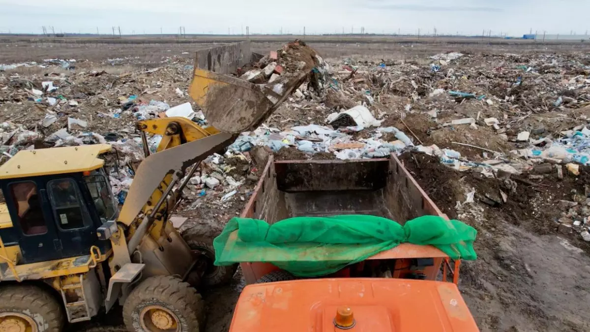 Астанадағы рұқсат етілмеген қоқыс үйінділерінен 29 мың тонна қоқыс шығарылды