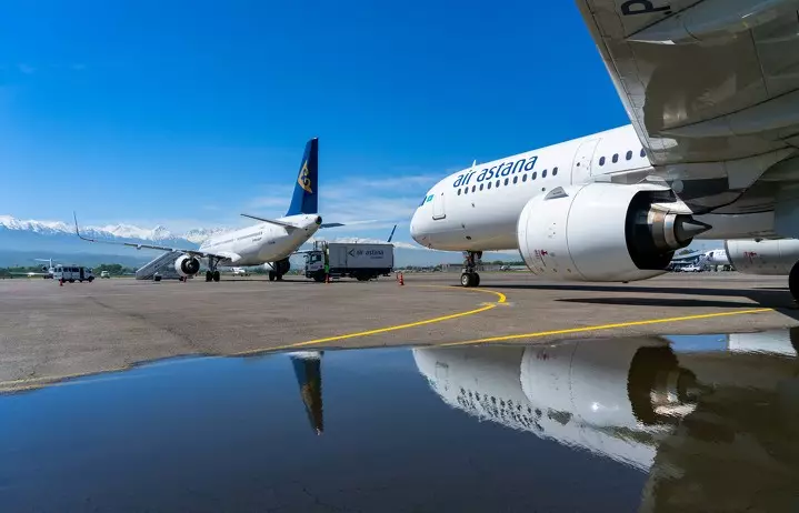 О дефиците авиабилетов на рейсы из затопленных регионов сообщает Air Astana