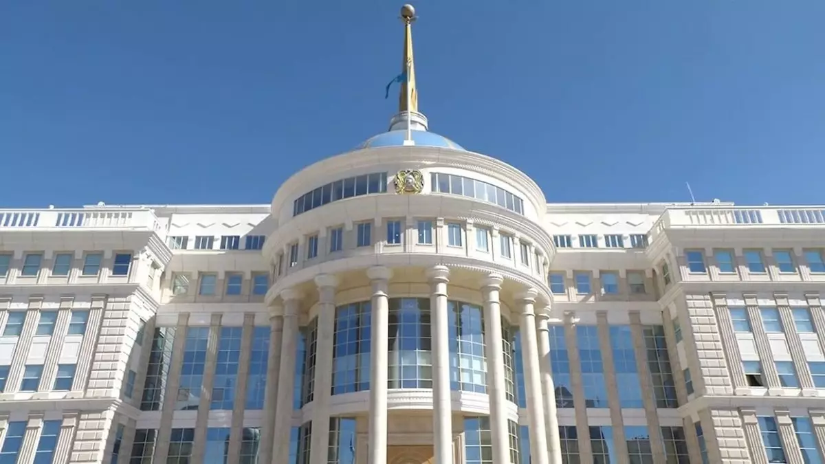 Токаеву доложили о значительном росте количества обращений казахстанцев к омбудсмену