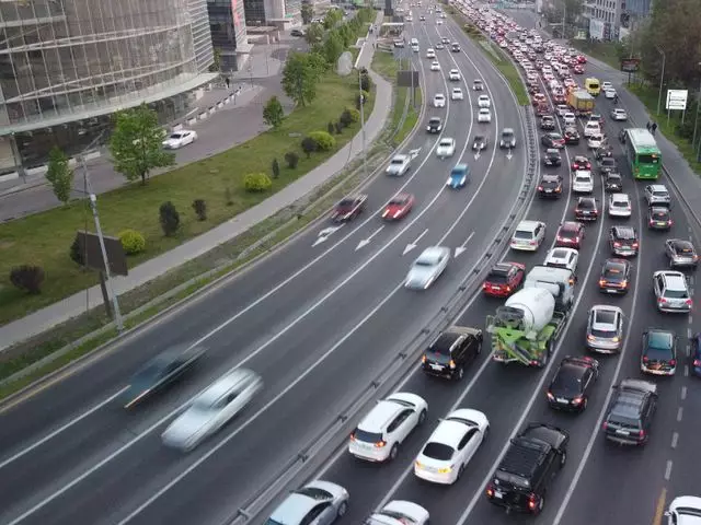 За три года в Казахстане незаконно выдали 60 тысяч водительских прав