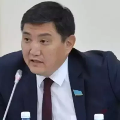 Депутат мажилиса пытался помешать сносу еще одного незаконно построенного ЖК в Алматы