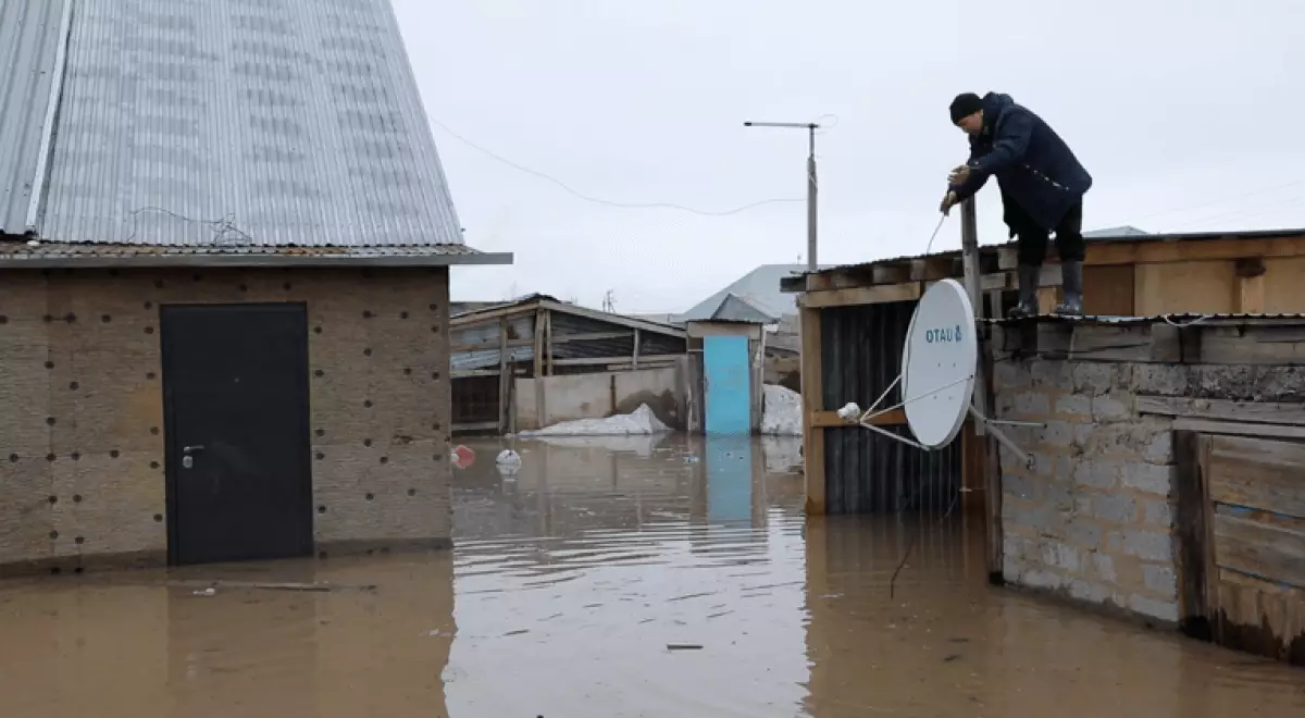 В Казахстане из-за паводков остаются подтопленными почти 6 тысяч домов