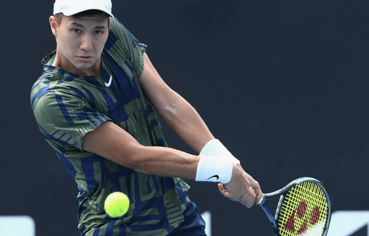 Казахстанский теннисист не прошел в четвертьфинал турнира в Мексике