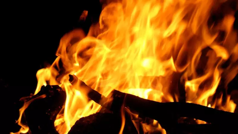 Пожар вспыхнул в ТД в Петропавловске