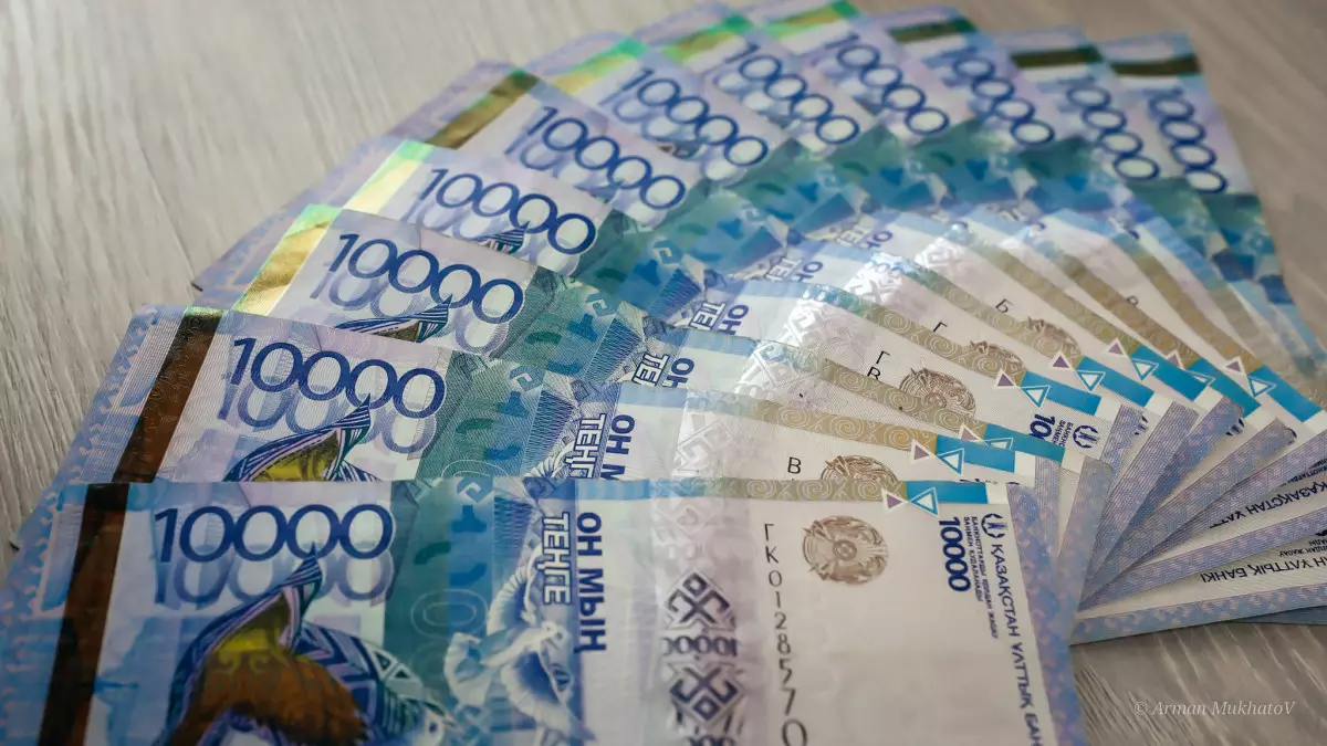 Более 2 млрд тенге выплатили 5,8 тысячам казахстанских семей после паводков