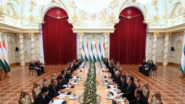 Узбекистан и Таджикистан подпишут договор о союзнических отношениях
