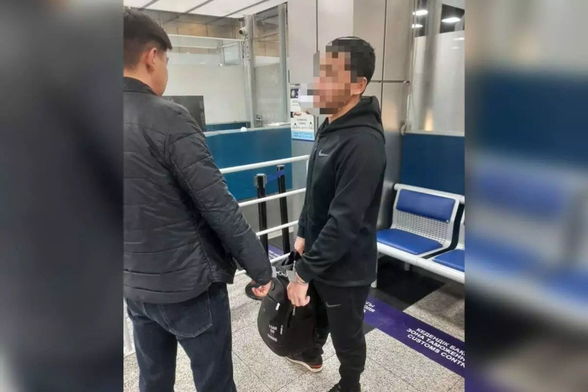 «Золотого» контрабандиста экстрадировали в Казахстан из Турции