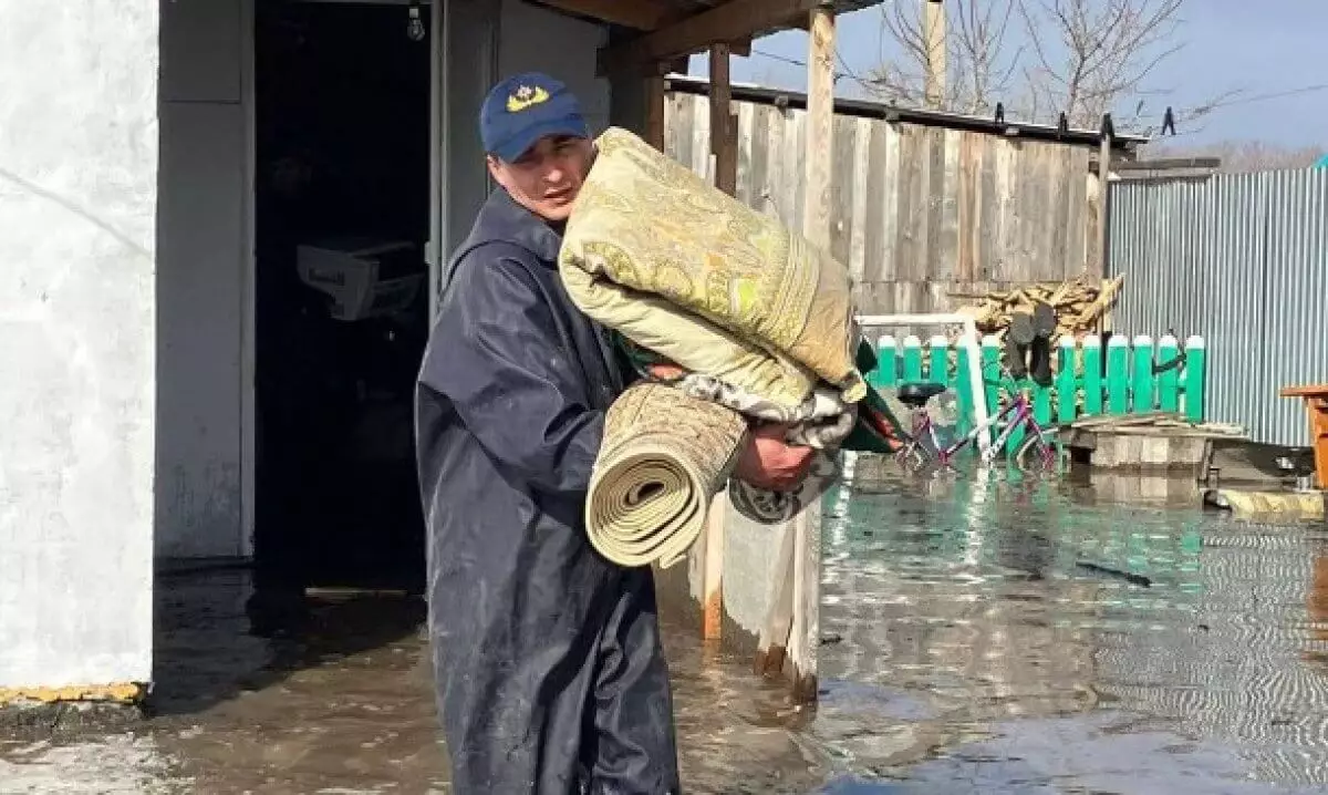 Больше шести тысяч частных домов остаются подтопленными в Казахстане