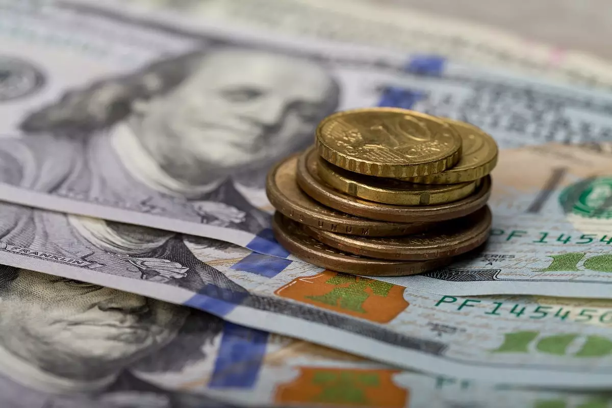 Курс доллара и евро в обменниках Алматы 19 апреля 2024 