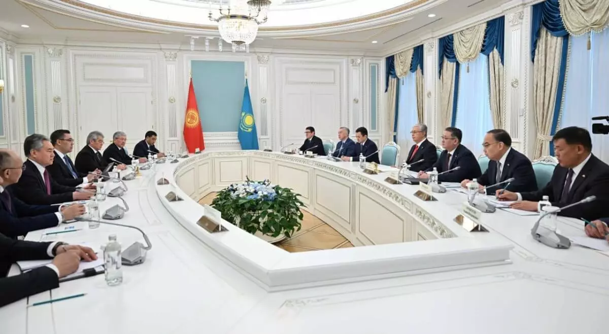 Садыр Жапаров: Казахстан – приоритет в нашей внешней политике