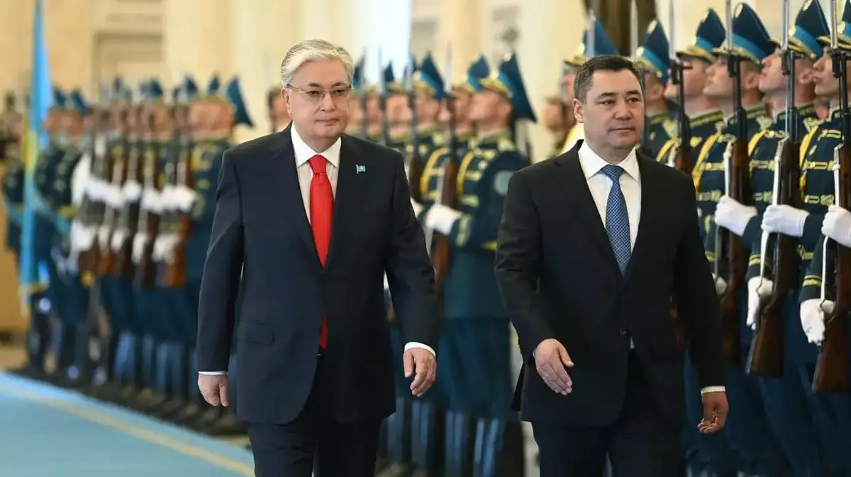 В Казахстан прибыл с официальным визитом глава Кыргызстана