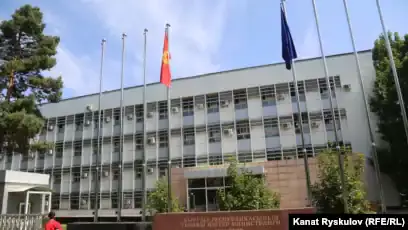 МИД Кыргызстана рекомендует согражданам воздержаться от поездок на Ближний Восток