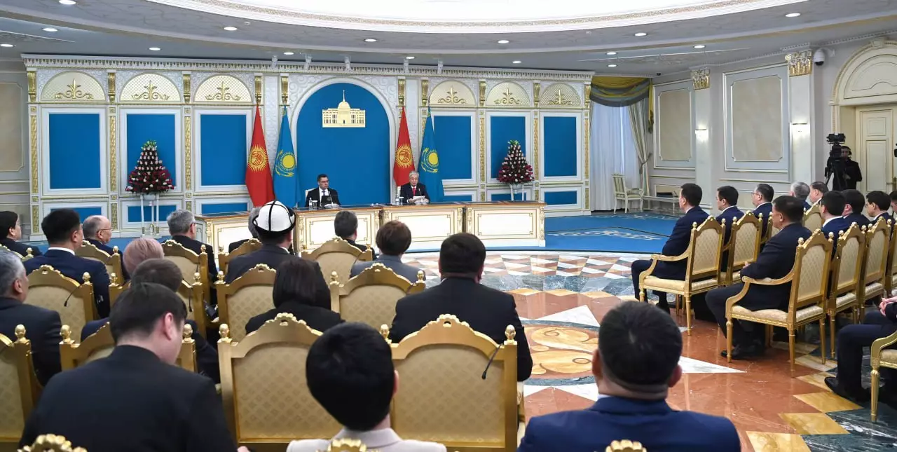 О чем договорились президенты Казахстана и Кыргызстана на совместном брифинге?