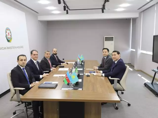 Казахстан и Азербайджан создают инвестиционный фонд на $300 млн 