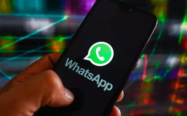 Apple компаниясы Telegram мен WhatsApp сынды қолданбаларын Қытайдың App Store дүкенінен алып тастады