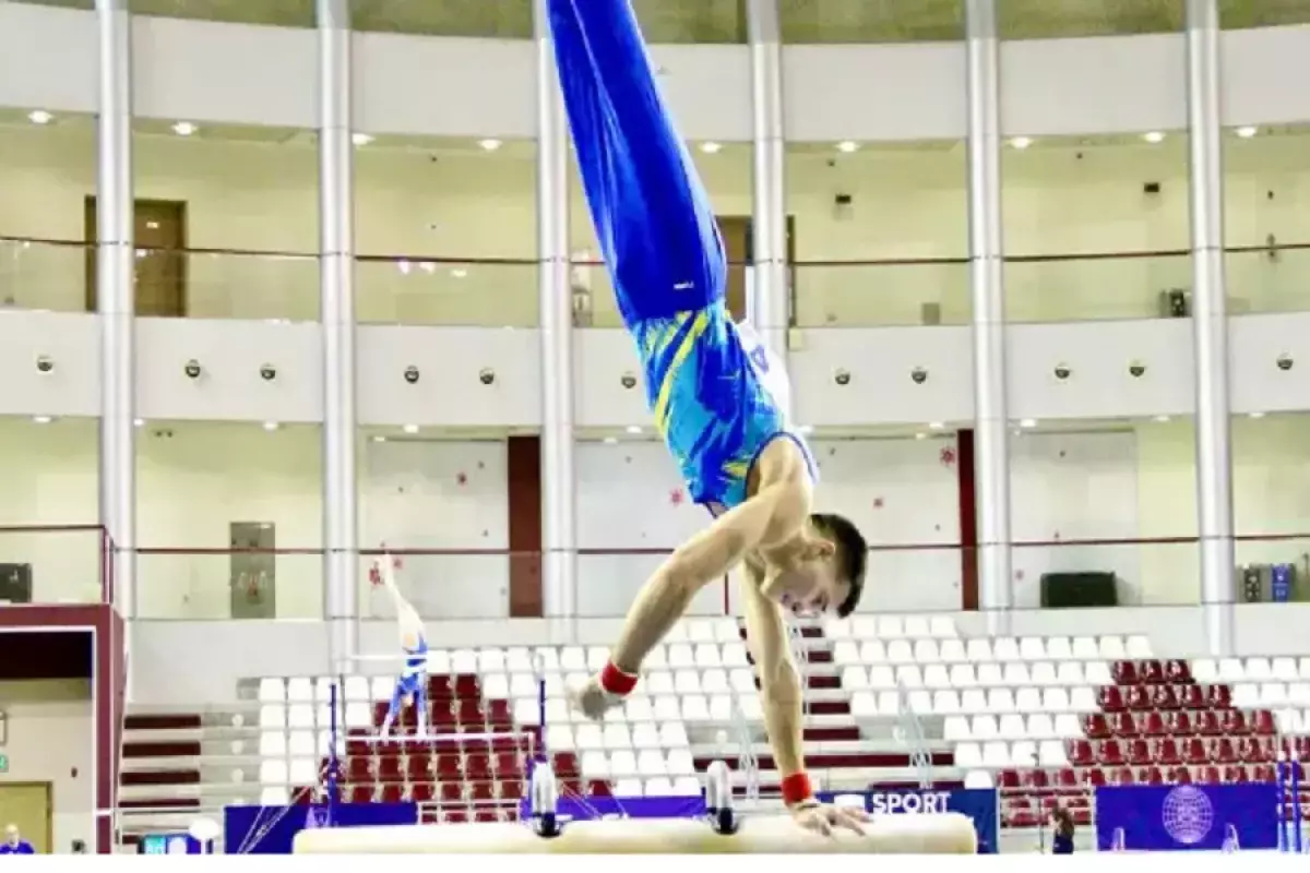 Казахстанский гимнаст завоевал лицензию на Олимпиаду