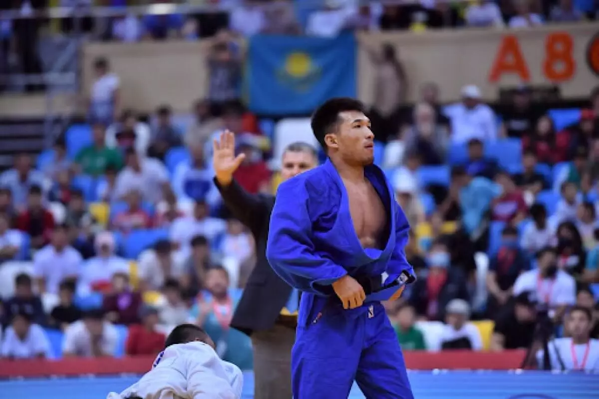 Ғұсман Қырғызбаев Азия чемпионатының жартылай финалына шықты