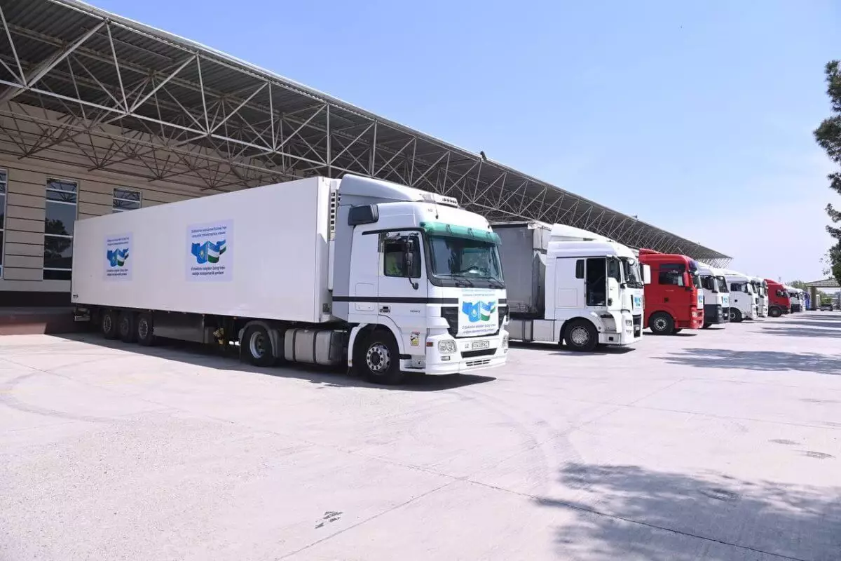 15 грузовиков с гуманитарной помощью прибудут из Узбекистана