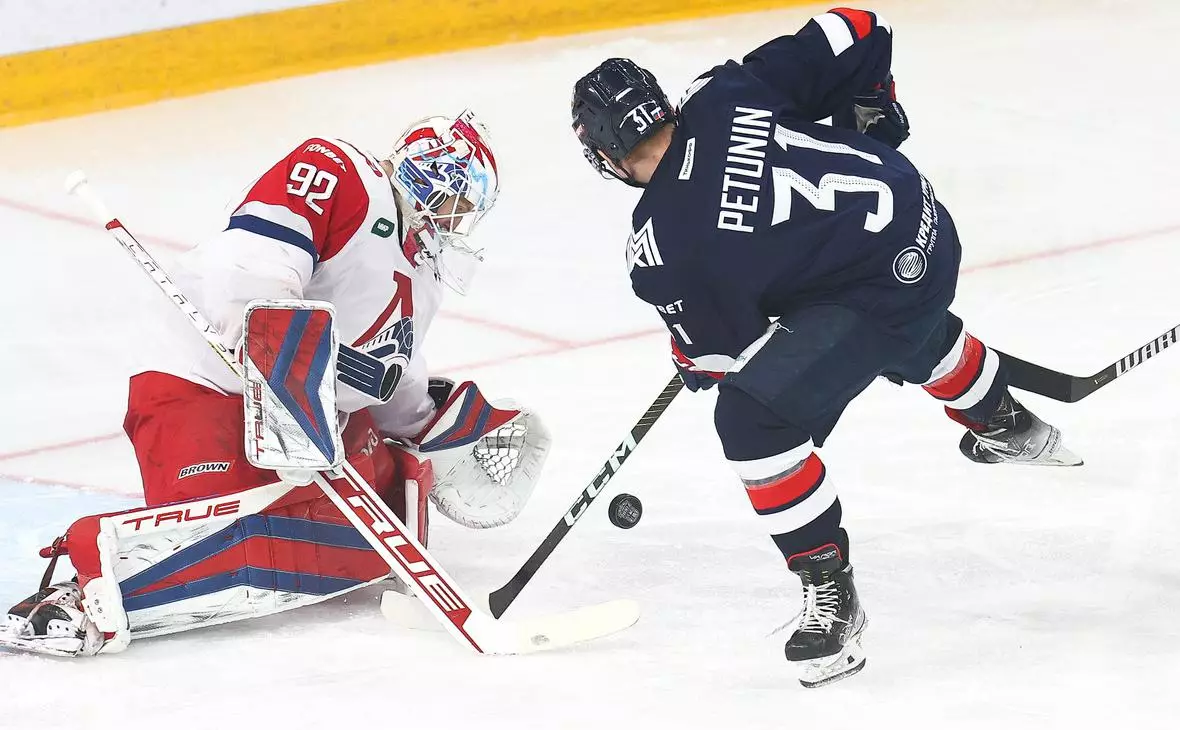 «Металлург» выиграл второй матч у «Локомотива» в финале плей-офф КХЛ