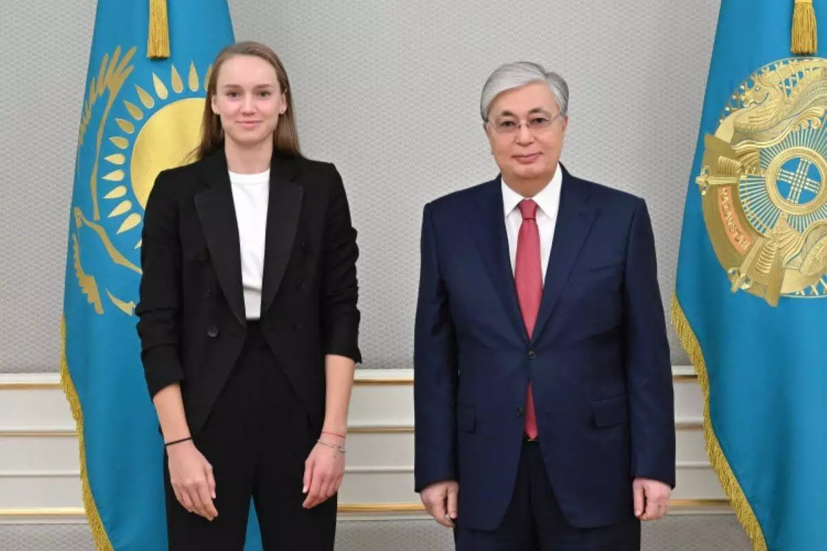 Президент Казахстана поздравил Елену Рыбакину с победой в Штутгарте