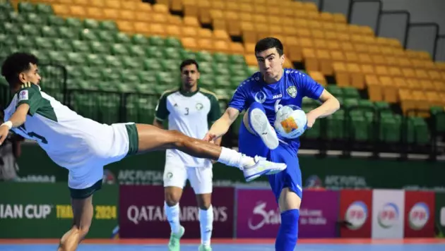 Узбекистан выиграл группу и вышел в плей-офф Кубка Азии по футзалу