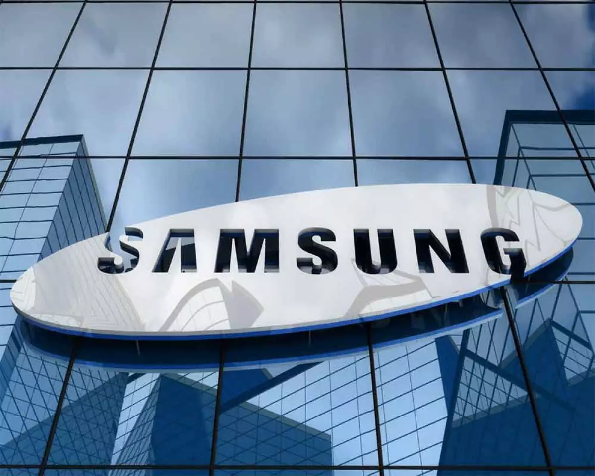 Samsung басшылықтағы қызметкерлерін 6 күндік жұмыс режиміне көшірді