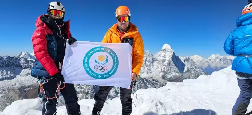 Эверест планирует покорить альпинистка из Казахстана