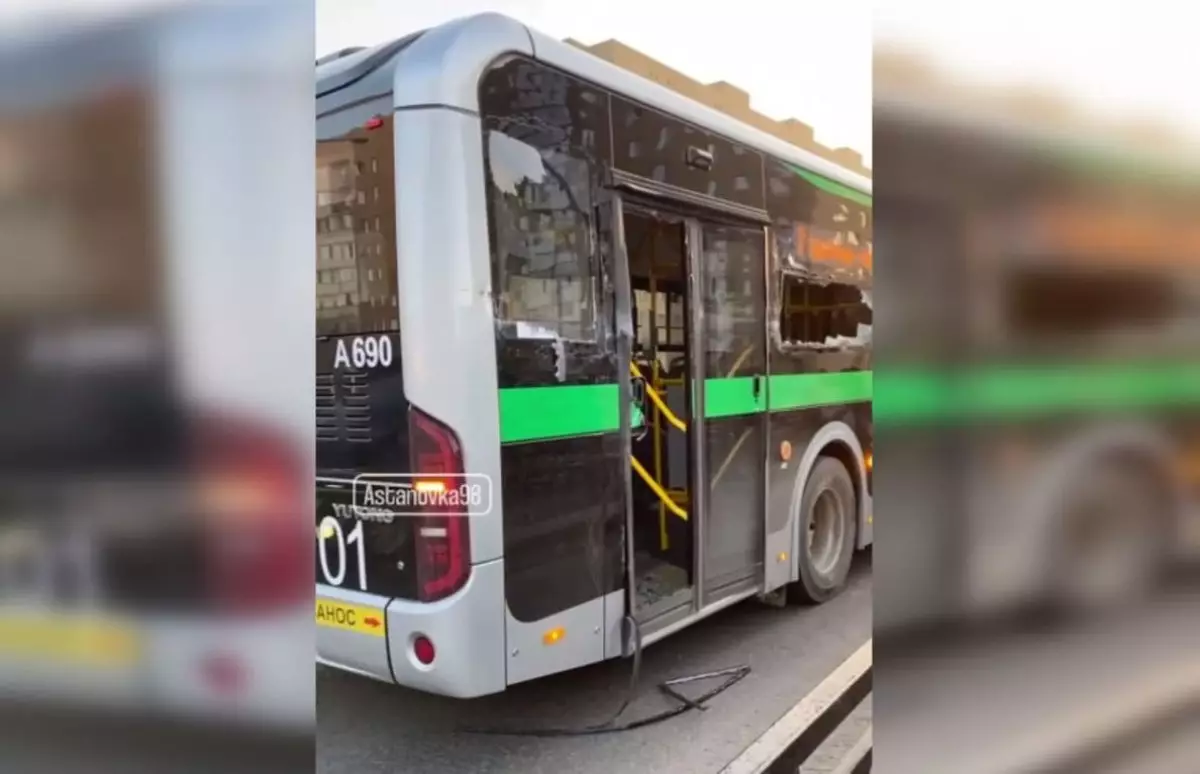 Два пассажирских автобуса попали в ДТП в Астане (ВИДЕО)