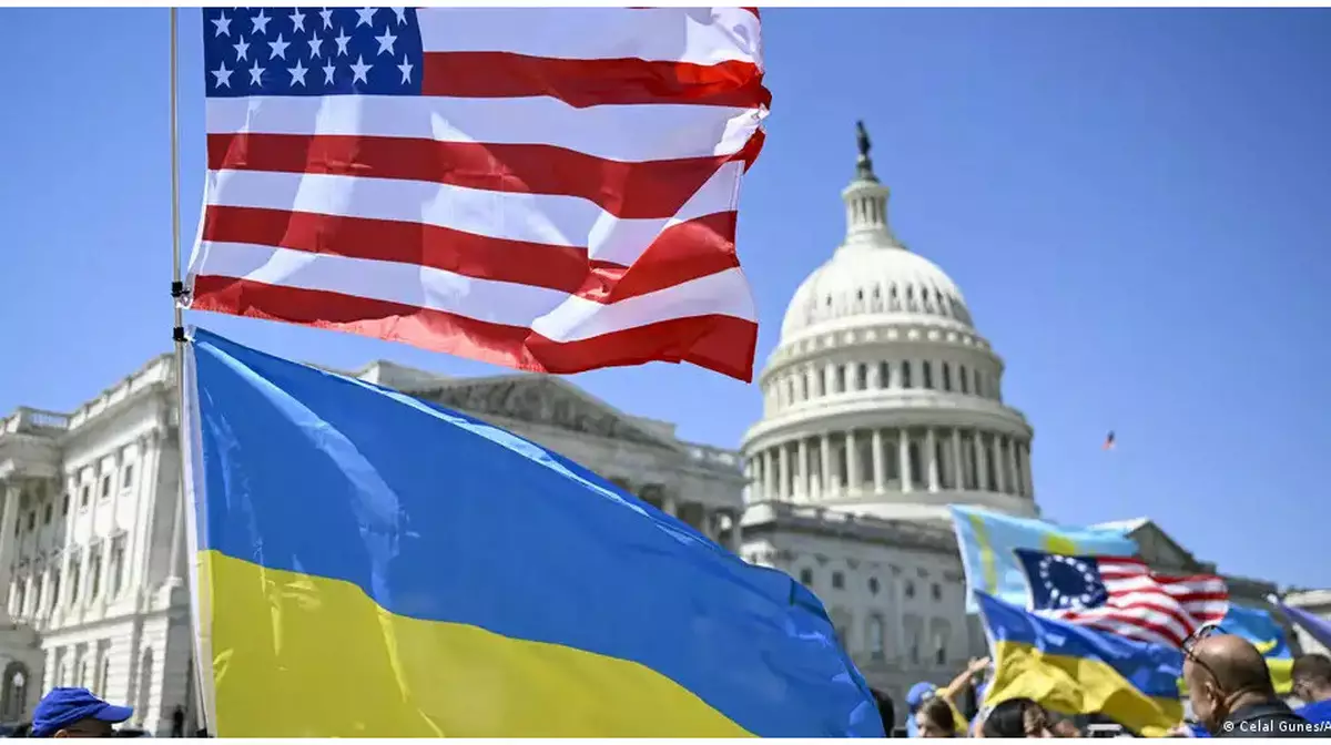 АҚШ көмегі Украинада соғысты өзгерте ме? Сарапшылар пікірі