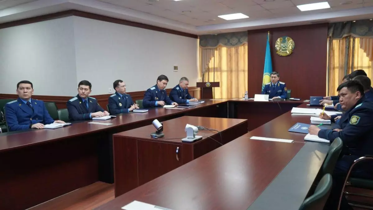 Обеспечение безопасности казахстанцев обсудили в Генпрокуратуре