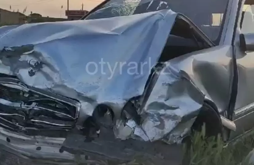 Смертельный обгон: водитель погиб после лобового столкновения в Шымкенте
